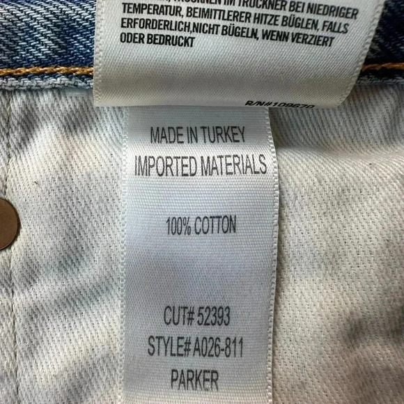 AGOLDE "Parker" Vintage Blue Denim Distressed Cut-Off Shorts Size 31 EUC! - Picture 10 of 10